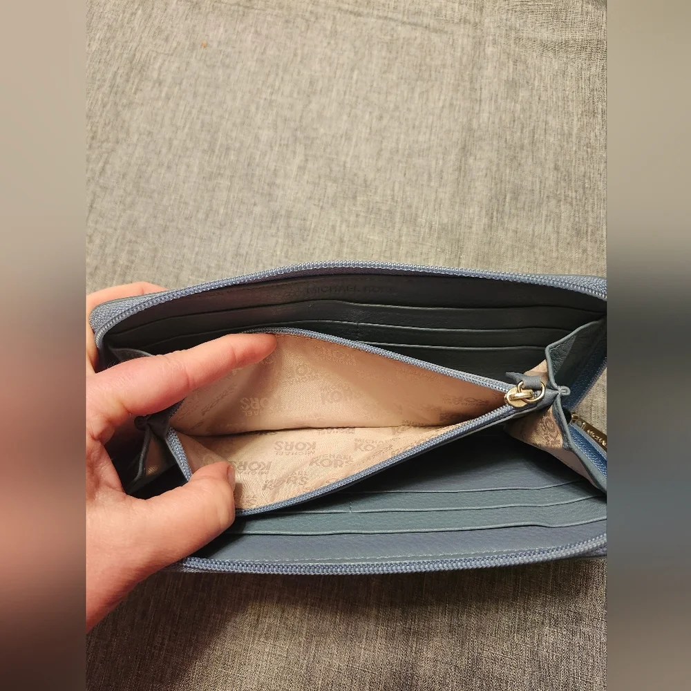 Michael Kors Large Continental Zip Wallet- Sky Blue W/Silver Accents - Picture 9 of 10